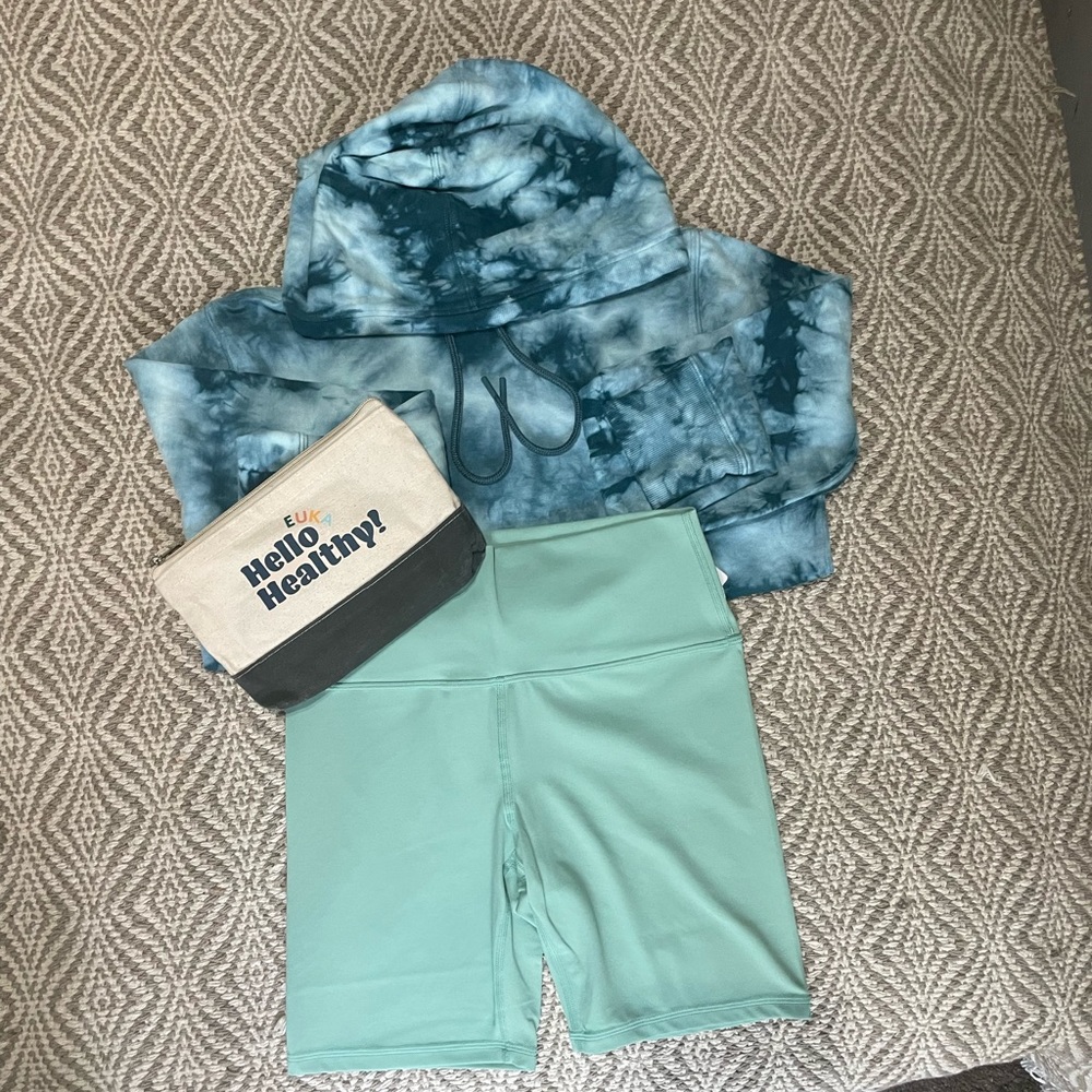 Athleta Women's Transcend 7" Short Size Medium